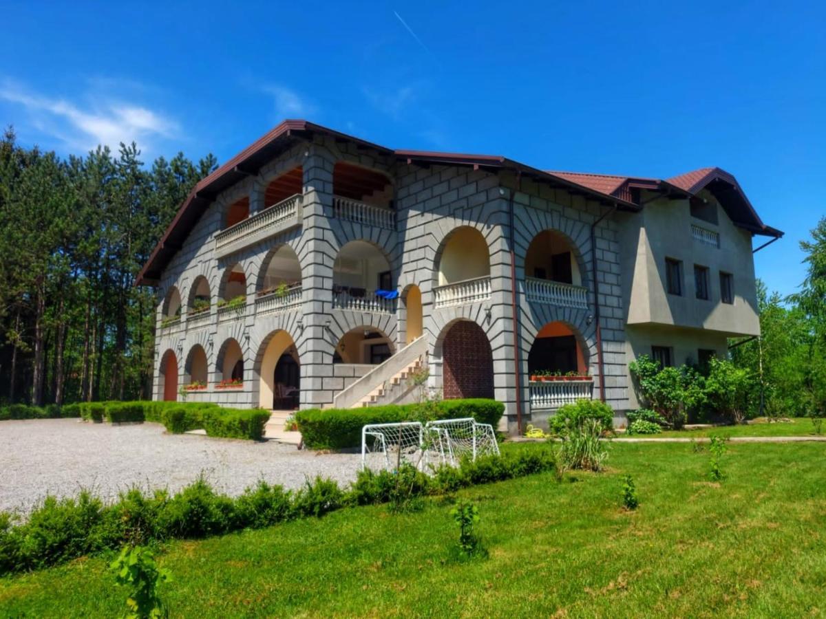 Vacation Home Keskic Velika Gata Exterior photo