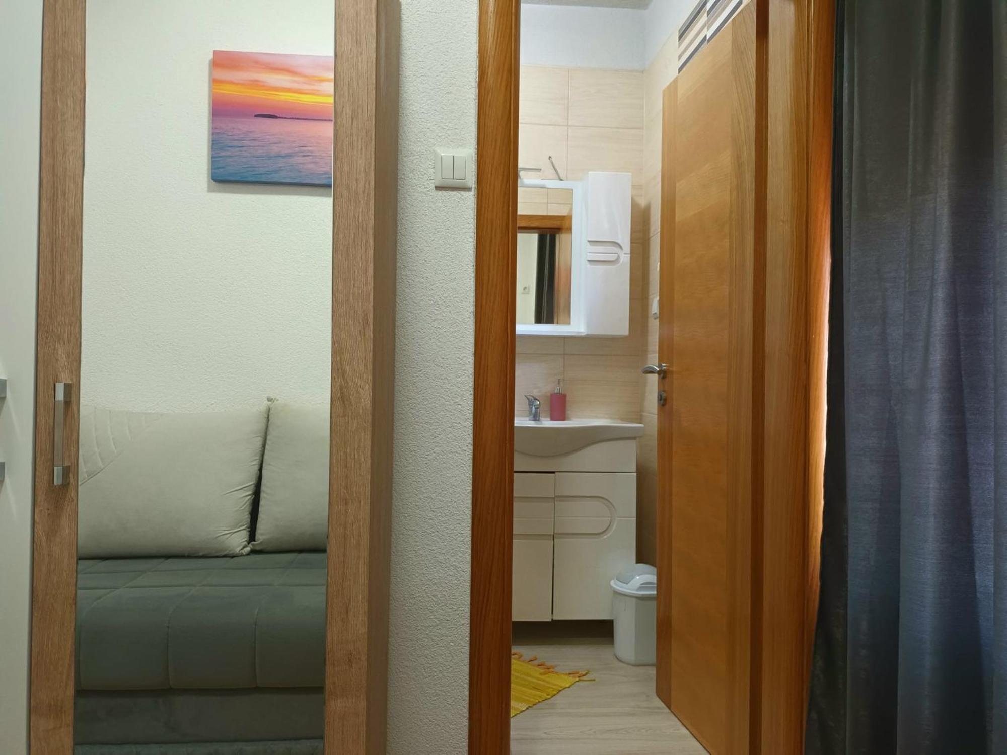 Vacation Home Keskic Velika Gata Exterior photo