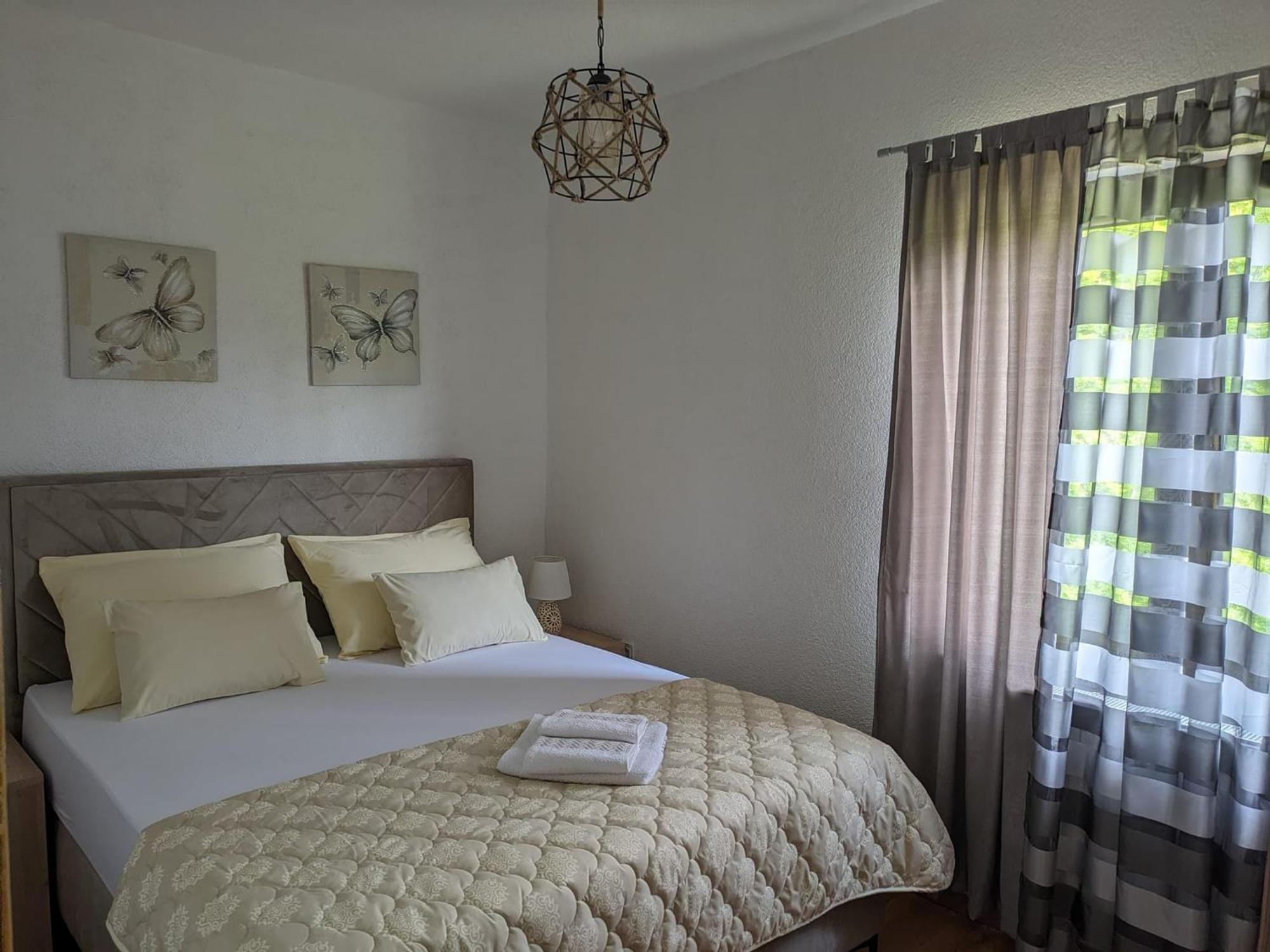 Vacation Home Keskic Velika Gata Exterior photo