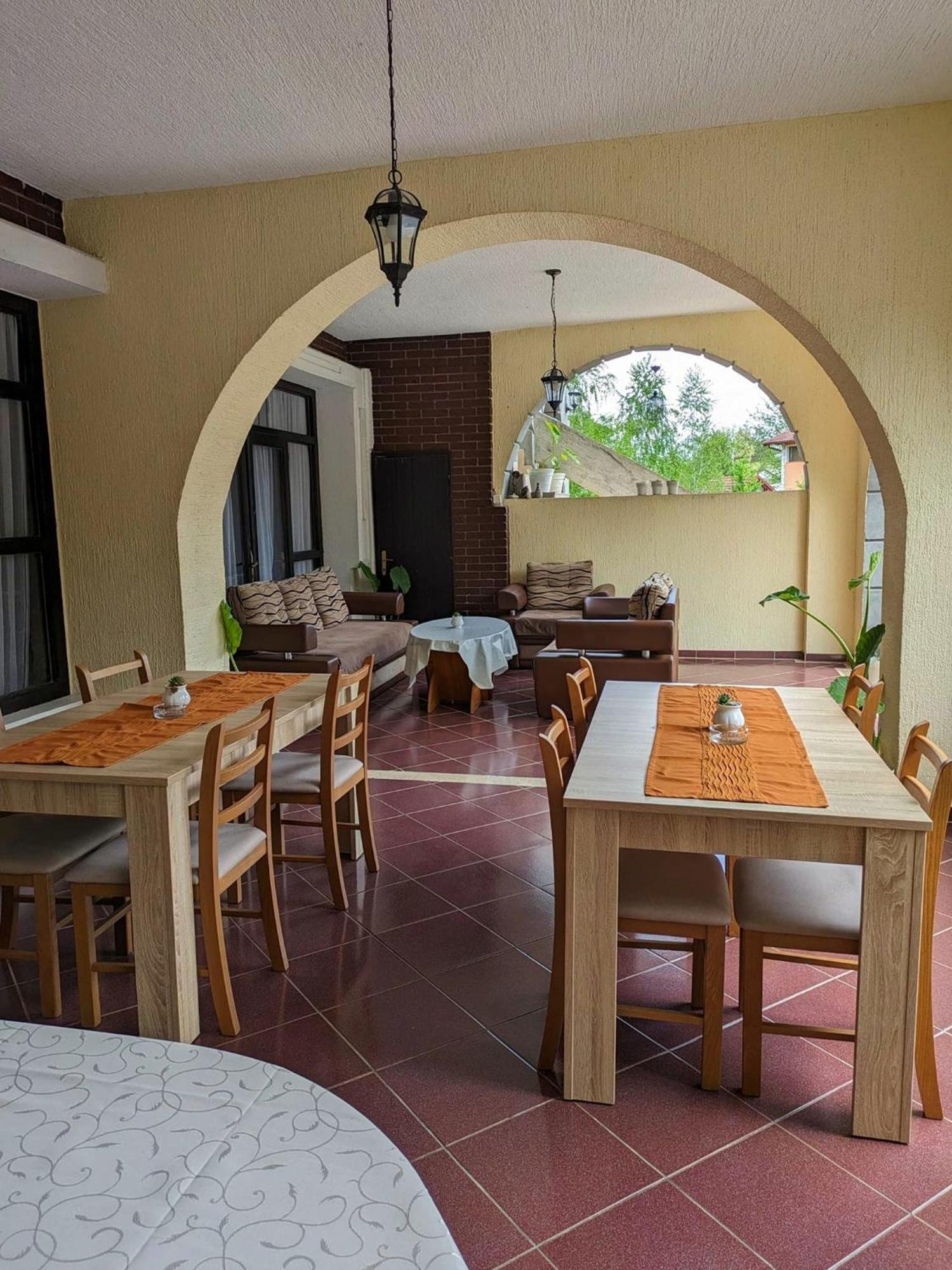 Vacation Home Keskic Velika Gata Exterior photo