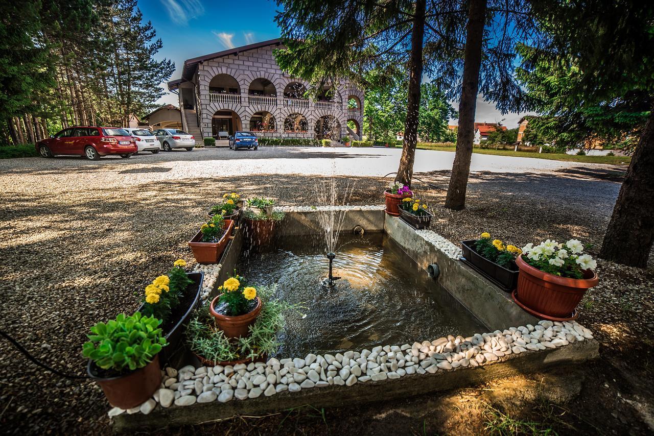 Vacation Home Keskic Velika Gata Exterior photo